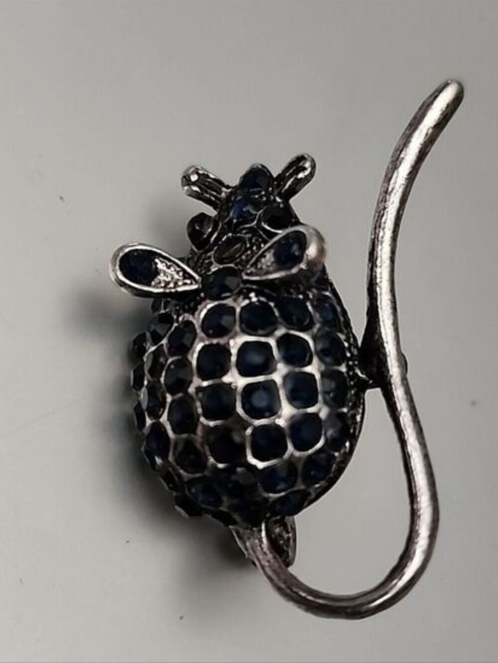 MOUSE Brooch Silver Tones Simulated Dark blue Gems